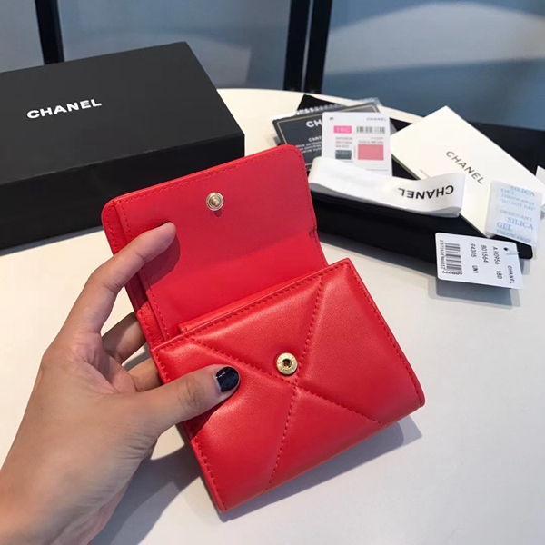 シャネル財布素材ディテール